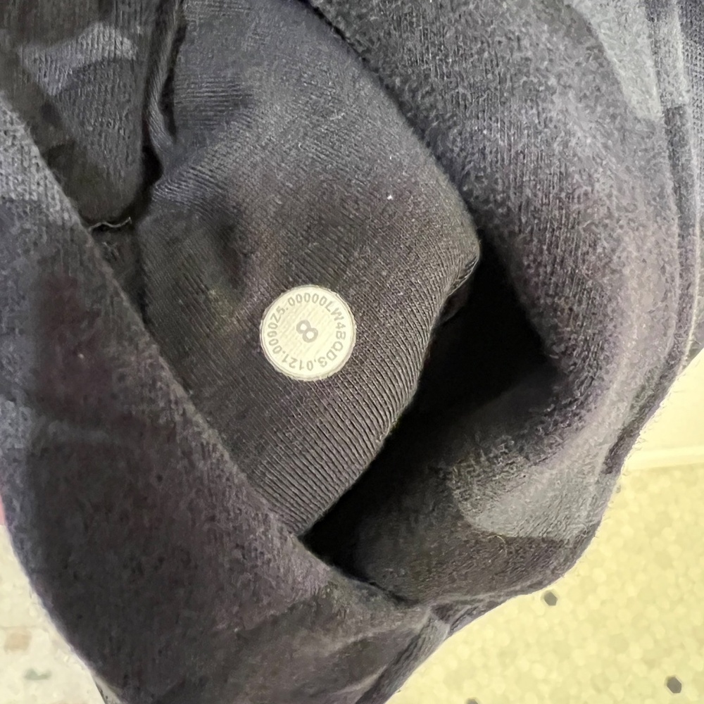 Lululemon Scuba Hoodie *Light Cotton Fleece - Picture 4 of 4